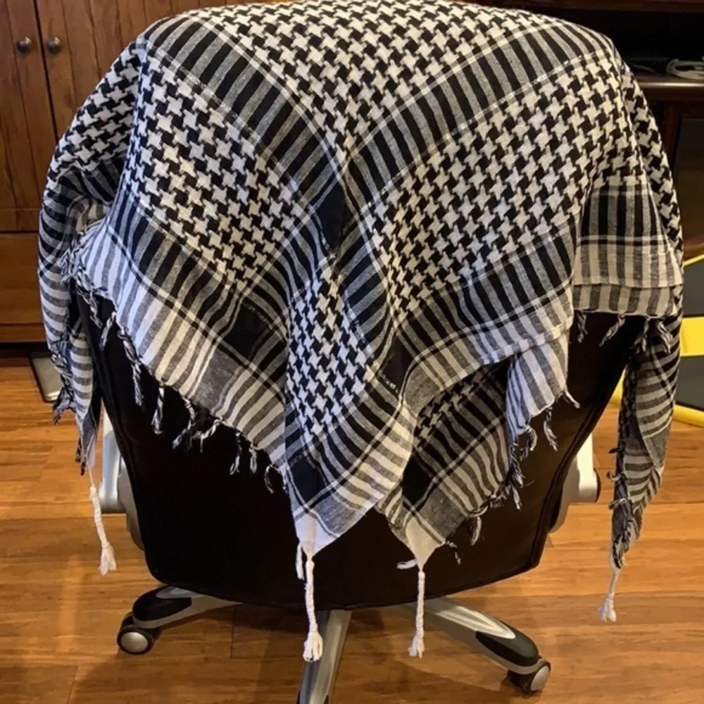 Black & White Shimmer Scarf 🍀